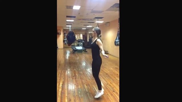Бокс. Тренировка для девушек.