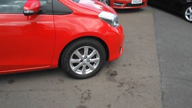 (13) 2013 TOYOTA YARIS 1.3 VVT-I TR 5d 98 BHP смотреть онлайн