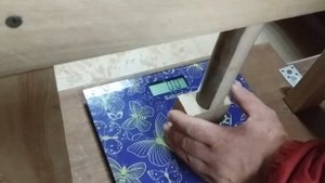 Двухрычажный пресс для сыра.