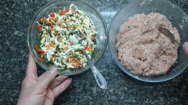 Этот рулет хочу готовить снова и снова!!! Вкусно, красиво, доступно!
