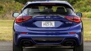 New 2018 Infiniti QX30 VS QX30S