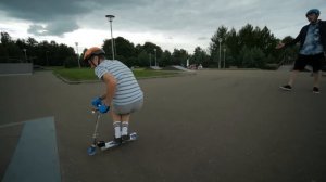 НОВИЧОК САМОКАТЕР в Скейт-Парке, КУПИЛ Razor за 3700руб