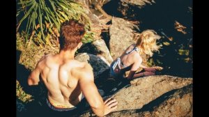 Переспала с лучшим другом мужа и забеременела от него.