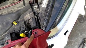Замена ламп ближнего света Ford Fusion USA без снятия бампера.