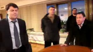 Бандеровцы пришли к директору телеканала "ПЕРШИЙ"