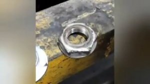 Замена сальника КПП и подвесного Ман ТГЛ 12.240 на сервисе.