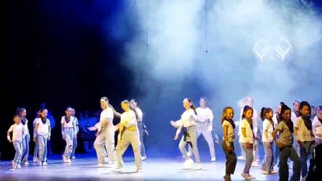 Детский центр @genius_kidsland. Моё любимое занятие танцы Танец "Beautiful" смотреть онлайн