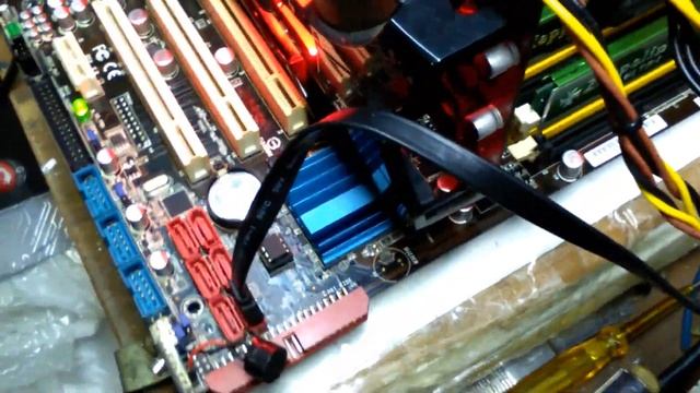 ASUS P5QL PRO OVERCLOCK @4.06GHz XEON X5460 CPU BIOS AYARLARI смотреть онлайн