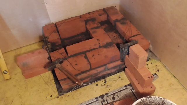 Кладка печи в садовый домик. Часть 2. смотреть онлайн