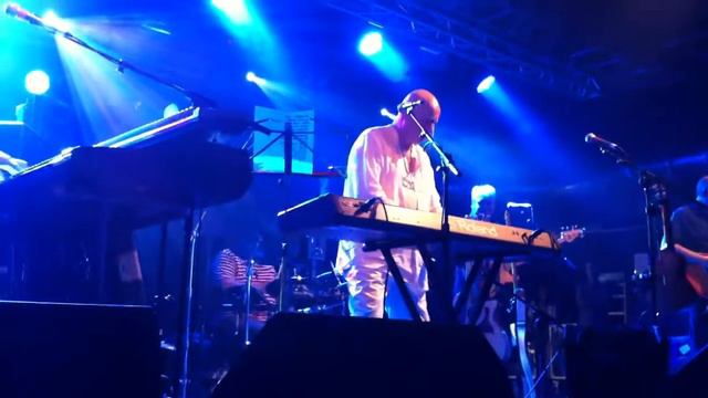 Neil Innes Rutles "Cheese and Onions" and "Doubleback Alley" (part) at Beatleweek 2013 смотреть онлайн