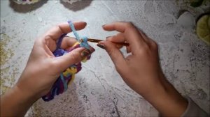 Тапочки _Радуга_ крючком.  3 часть видео. Тапочки на подошве