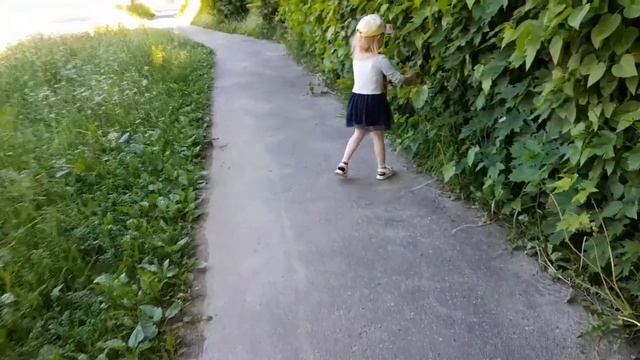 Деменция. Жара / Сушим одеяла / Вечер с внученькой смотреть онлайн