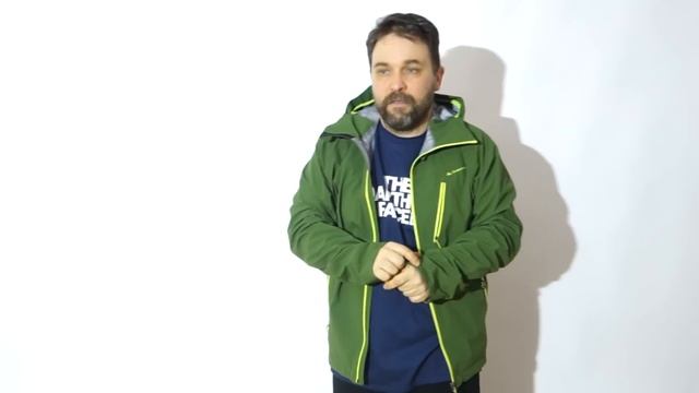 Мембранная куртка-штормовка Quechua MH-500: хардшелл от Декатлона