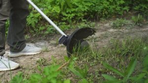 Обзор аккумуляторного триммера Bosch UniversalGrassCut 18-260