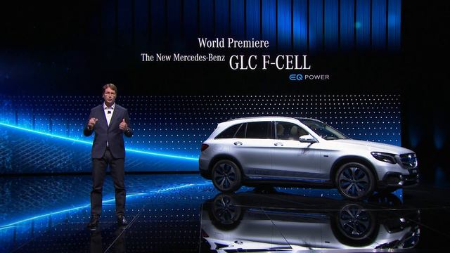 Mercedes-Benz GLC F-CELL Presentation at the Frankfurt Motor Show 2017 смотреть онлайн