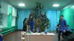 Новогодняя сценка 10 класс