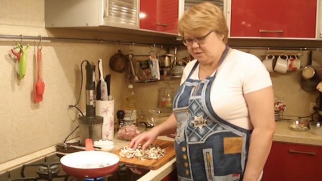 Куриные окорочка фаршированные рисом  и грибами