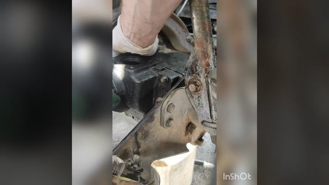 Замена крышки КПП.Вылетает задняя передача на уаз 469.При пониженной смотреть онлайн