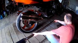 Установка глушителя на мотоцикл akrapovic Exhaust system replacement
