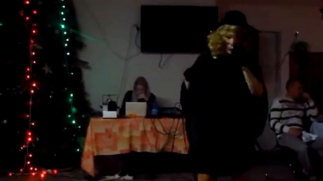 Шоу с переодеванием (ведущая Ксения)