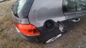 How to Open Gas Tank in Volkswagen Golf VI ( 2008 - 2016 ) - Unlock Fuel Filler