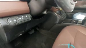 Обзор HYUNDAI URBAN 4WD 9 мест новый.