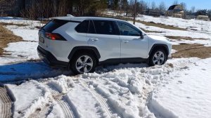 Toyota Rav 4 * 2.5 АКПП * 200 л.с. * полный привод на летней резине