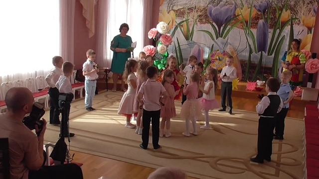 Утренник 8 марта 2023
