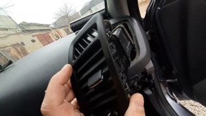 Как снять правый пассажирский дефлектор на КИА ОПТИМА