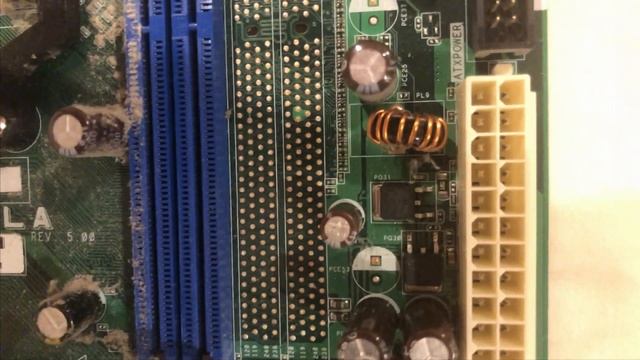 How to connect a 20 Pin PSU to a 24 Pin Motherboard! смотреть онлайн