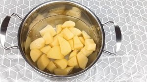 Томатный суп-пюре с картофелем и зеленью. Нежный и вкусный