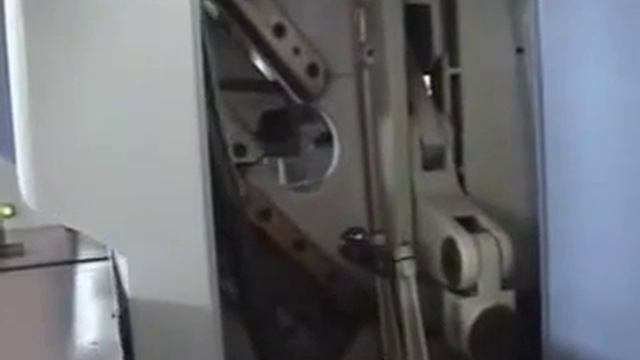 Трехножевая бумагорезальная машина Lanbao QS420 смотреть онлайн