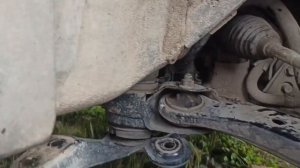 Замена втулок переднего стабилизатора на Lexus RX 350 II на коленке.