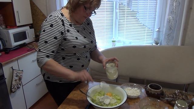 Кабачковый рулет с грибами. Диетическое блюдо - которое хочется есть каждый день. смотреть онлайн