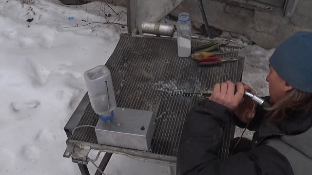 Радиатор пробит в 18-ти местах. смотреть онлайн