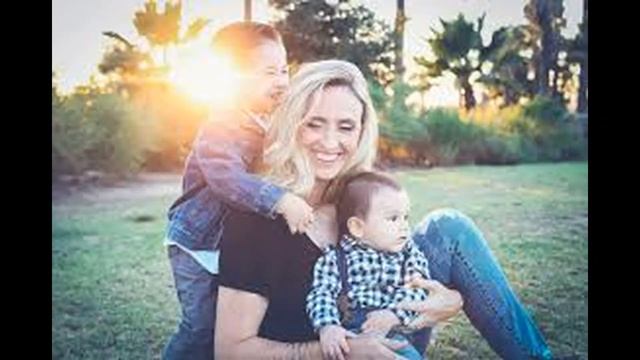 Поздравляю С Днем Сыновей! Красивое Видео Поздравление на День Сыновей смотреть онлайн