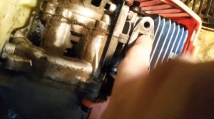 мотокоса HITACHI CG 22EAS (2Ч)- поршень и глушитель после 12-15 лет эксплуатации на дорогом масле