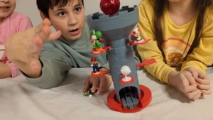 настольная игра Super Mario шаткая башня. Супер Марио.