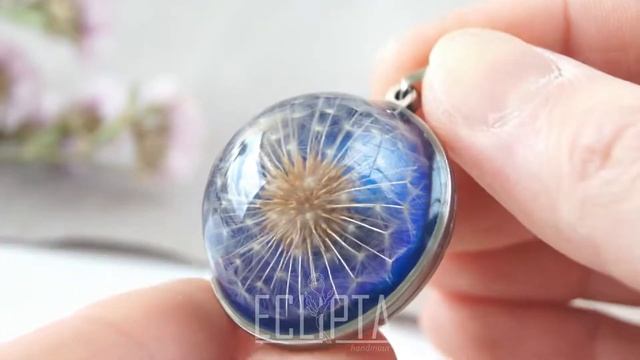 Cosmic. Кулон-полусфера 30 мм с одуванчиком из эпоксидной смолы. Ручная работа ECLIPTA jewelry смотреть онлайн
