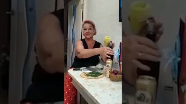 Как правильно выпивать по рязански!   ответ арянским и кубанским мальчишам #улетноевидео #смешно