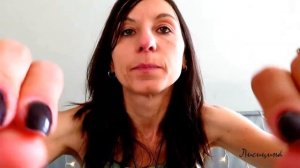 АСМР Подруга из Новой Зеландии расчесывает тебя и делает макияж