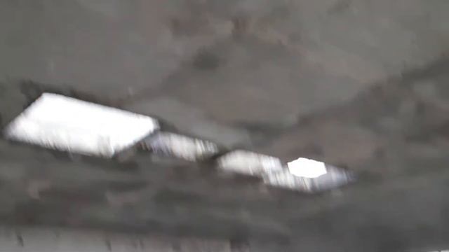 заброшенная многоэтажка в челюскинской