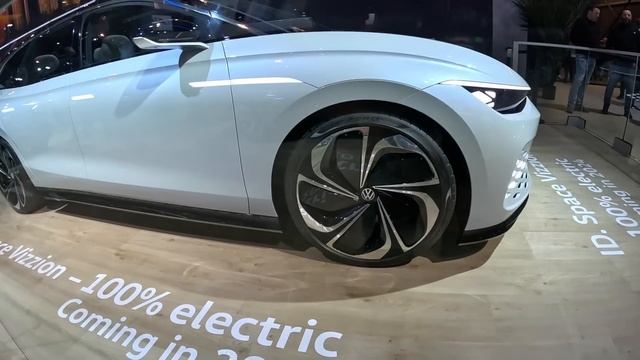 Volkswagen VW ID Space Vizzion full electric concept e-car Vision all new model walkaround K0923