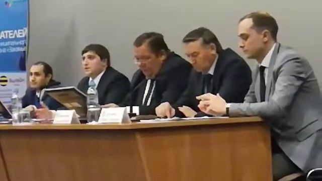 Гости уедут а мы с вами предприниматели останемся поэтому давайте работать вместе. Радмир Беляев