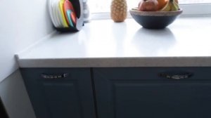 Кухня неоклассика | фасады МДФ с фрезеровкой | столешница из камня | обзор кухни | кухни на заказ