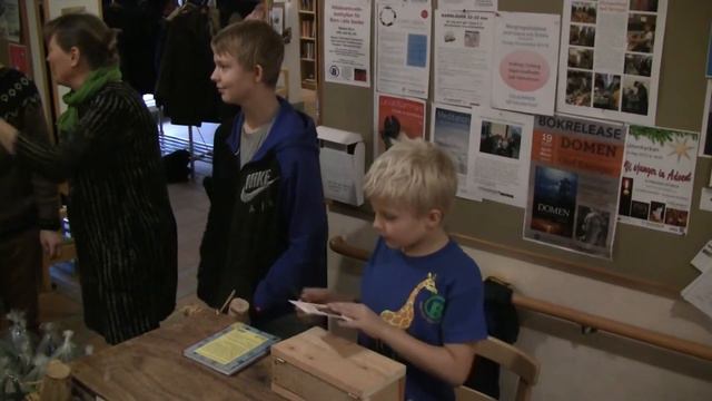 Höstmarknad i Lötenkyrkan смотреть онлайн