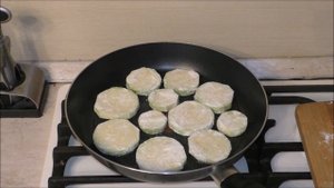 Как пожарить кабачки с хрустящей корочкой