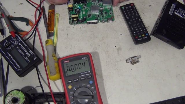 Ремонтируем приемник T2 World Vision, не включается. смотреть онлайн