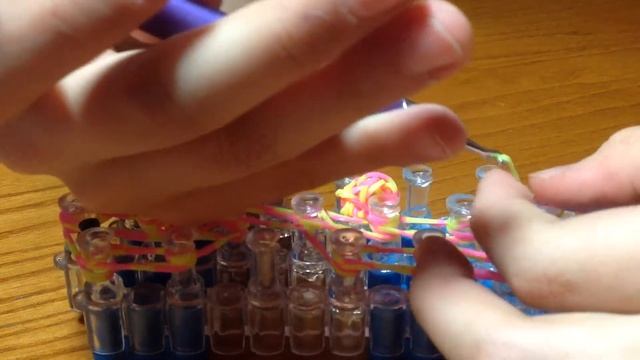 Морской конёк из резинок смотреть онлайн