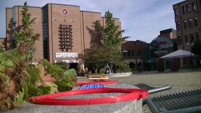 Plarail TGV at Rathaus Norderstedt (01875) смотреть онлайн